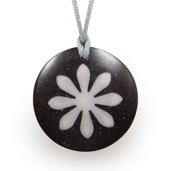Black Daisy medium sized easy wearing orgonite pendant